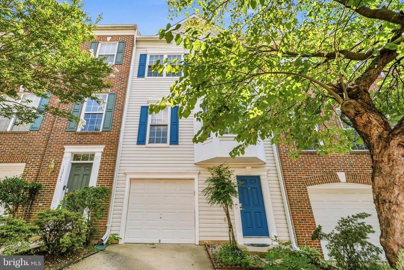 13967 Gill Brook Ln, Centreville, VA 20121