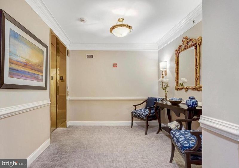 13890 Chelmsford Dr #305, Gainesville, VA 20155