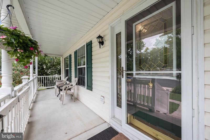 6584 Huntshire Dr, Elkridge, MD 21075