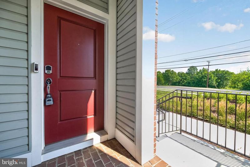 16184 Frederick Rd, Rockville, MD 20850