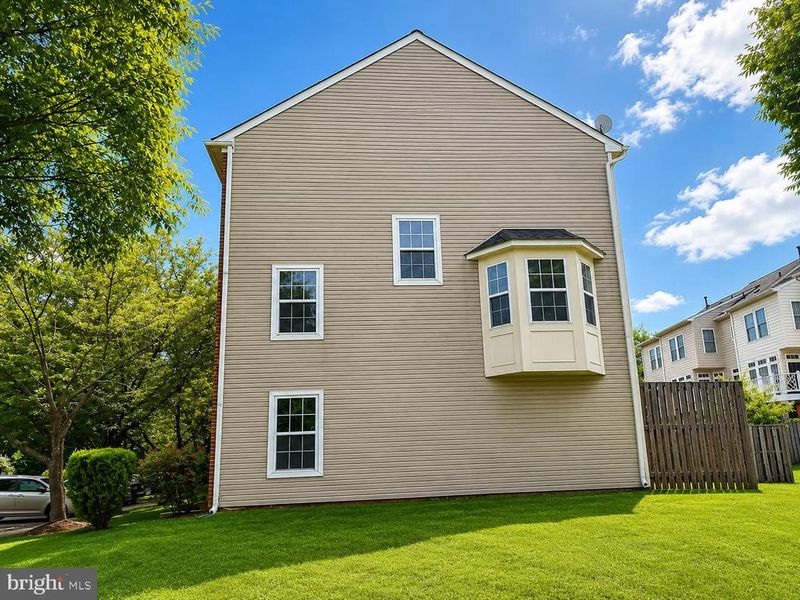 17914 Chatterly Ter, Germantown, MD 20874