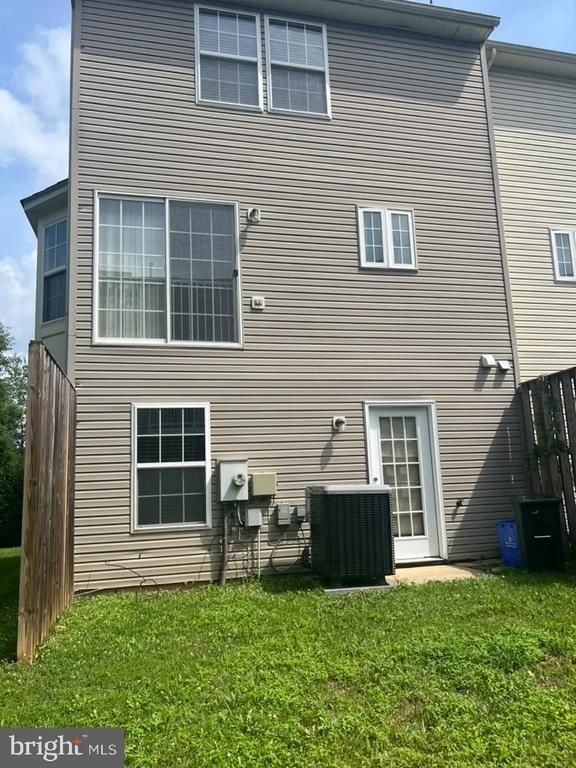 17914 Chatterly Ter, Germantown, MD 20874