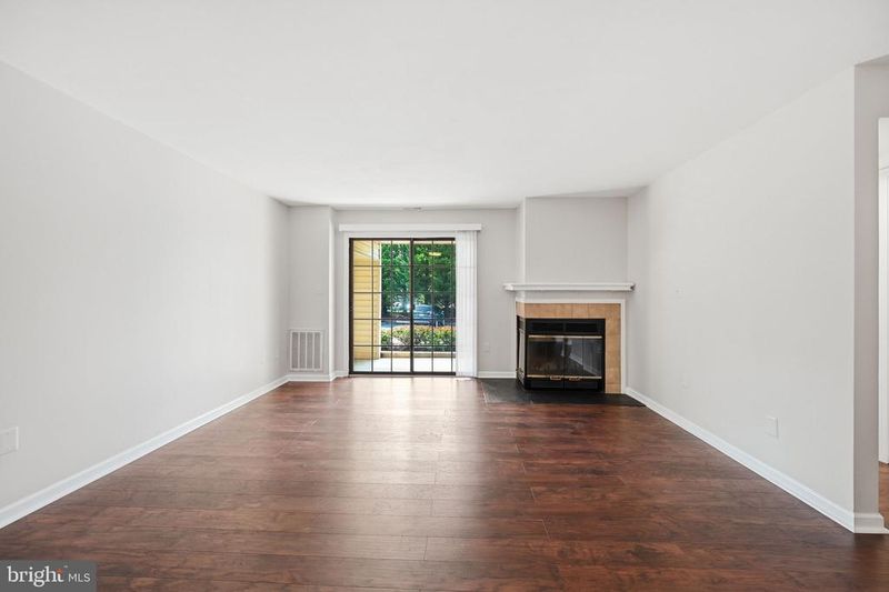 6911 Mary Caroline Cir #A, Alexandria, VA 22310