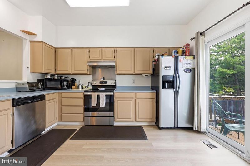 103 Toll House Ct, Frederick, MD 21702