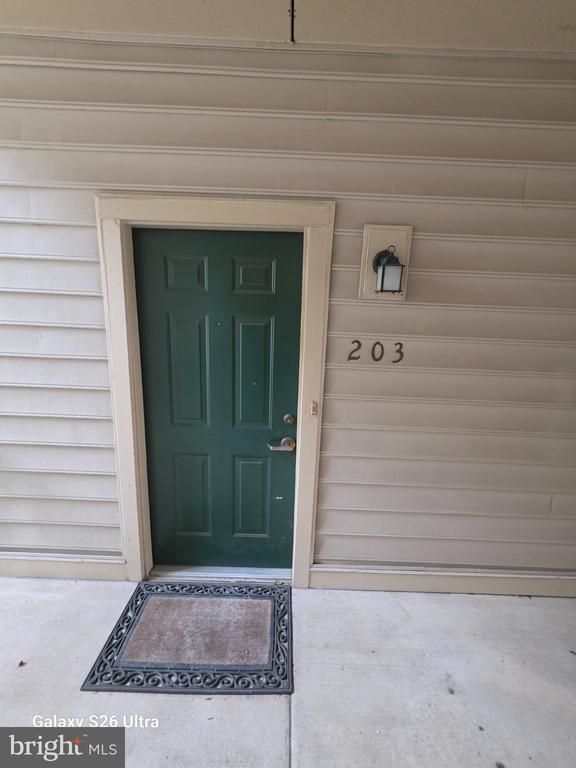 1060 Gardenview Loop #203, Woodbridge, VA 22191