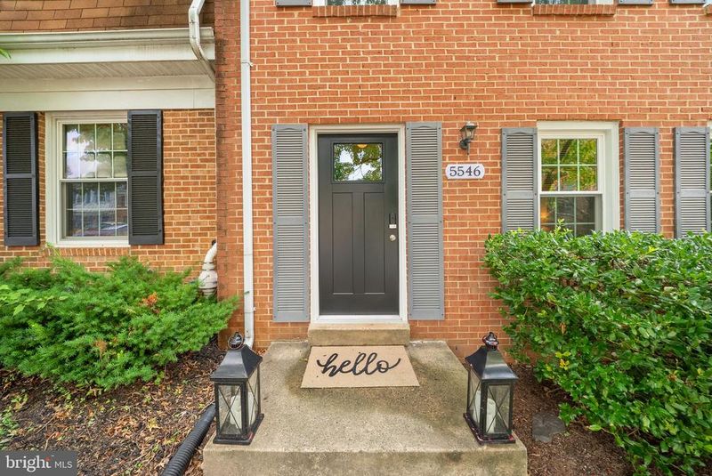 5546 Kendrick Ln, Burke, VA 22015