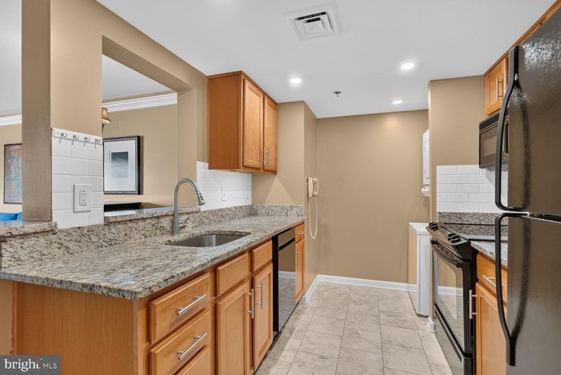 900 N Taylor St #1811, Arlington, VA 22203