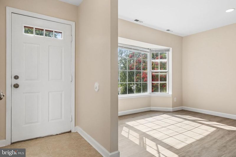 4048 Spring Run Ct, Chantilly, VA 20151
