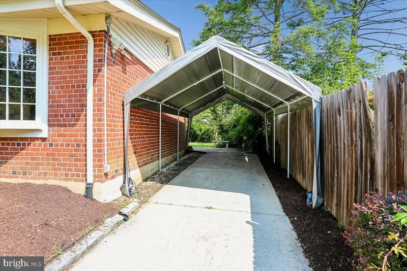 4611 Wissahican Ave, Rockville, MD 20853
