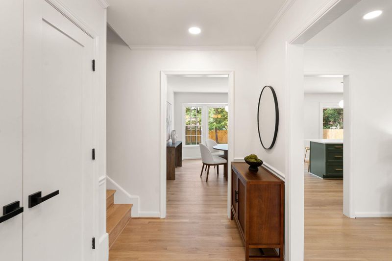 927 Priscilla Ln, Alexandria, VA 22308
