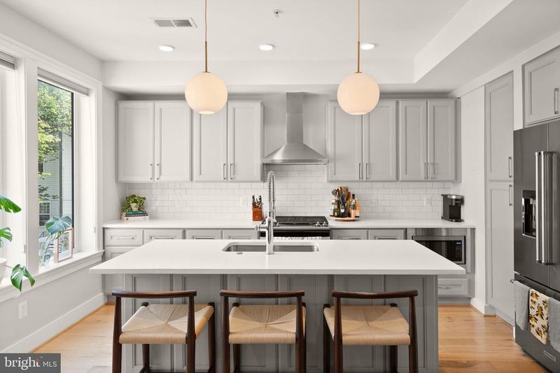 811 Upshur St NW #6, Washington, DC 20011