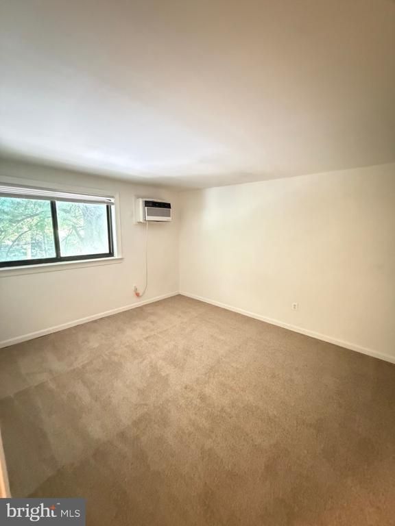 3107 Naylor Rd SE #301, Washington, DC 20020