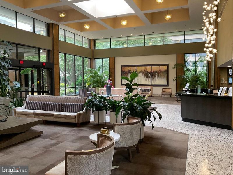 3709 S George Mason Dr #1014E, Falls Church, VA 22041