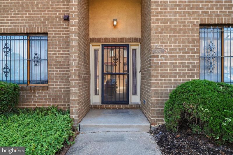 3252 Banneker Dr NE #3252, Washington, DC 20018