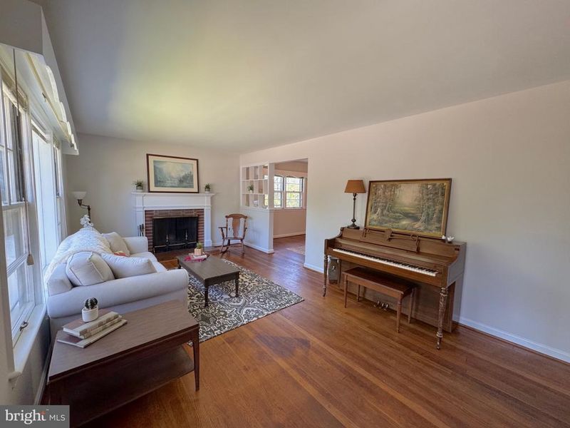 921 N Nottingham St, Arlington, VA 22205