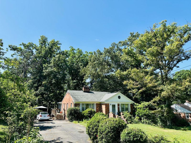 6509 Melia St, Springfield, VA 22150