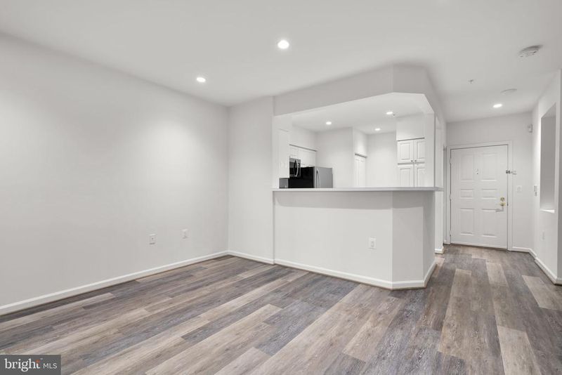 12915 Alton Sq #113, Herndon, VA 20170