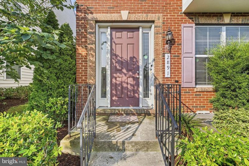 2891 Findley Rd, Kensington, MD 20895