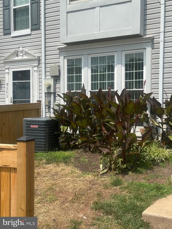 9341 Gooseberry Dr, Manassas, VA 20110