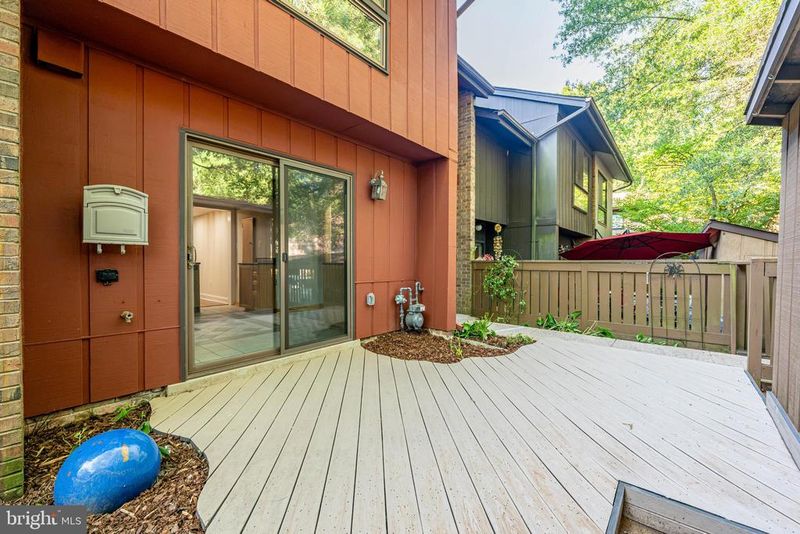 11903 Escalante Ct, Reston, VA 20191