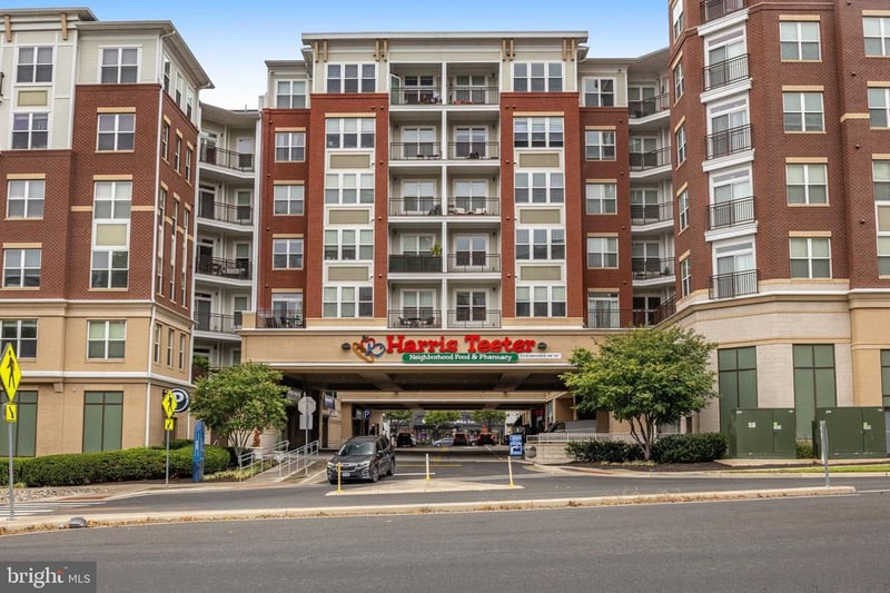 2726 Gallows Rd #417, Vienna, VA 22180