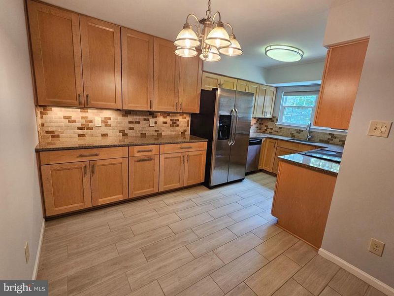 12109 Greenway Ct #101, Fairfax, VA 22033