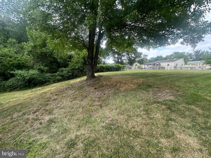 8135 Comet Dr, Fort Washington, MD 20744