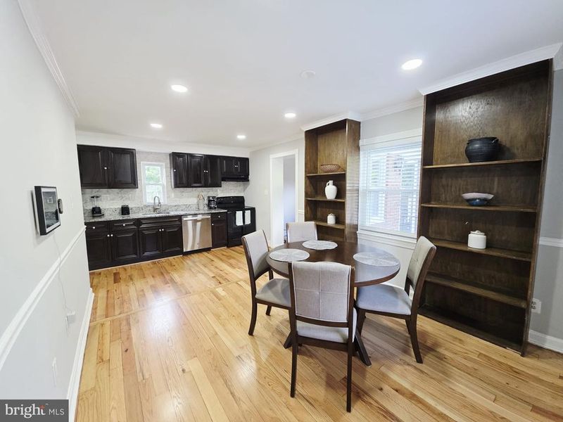5427 Dawes Ave, Alexandria, VA 22311