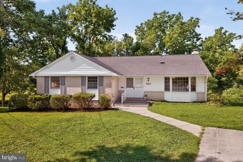 8600 Buckhannon Dr, Potomac, MD 20854
