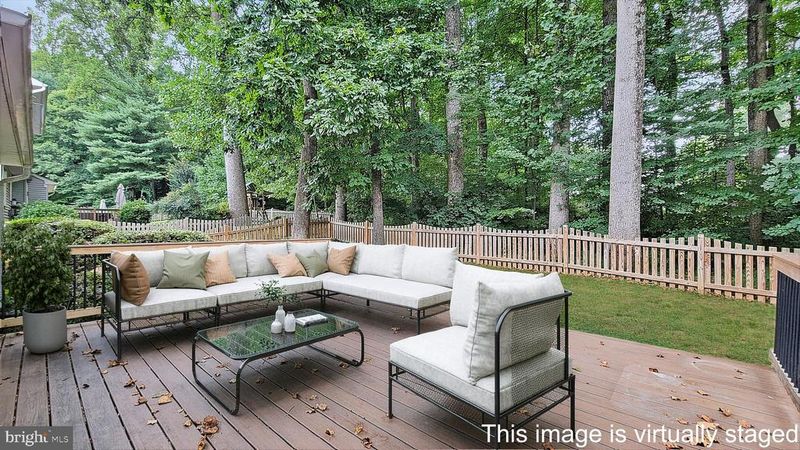 5908 Oakland Park Dr, Burke, VA 22015