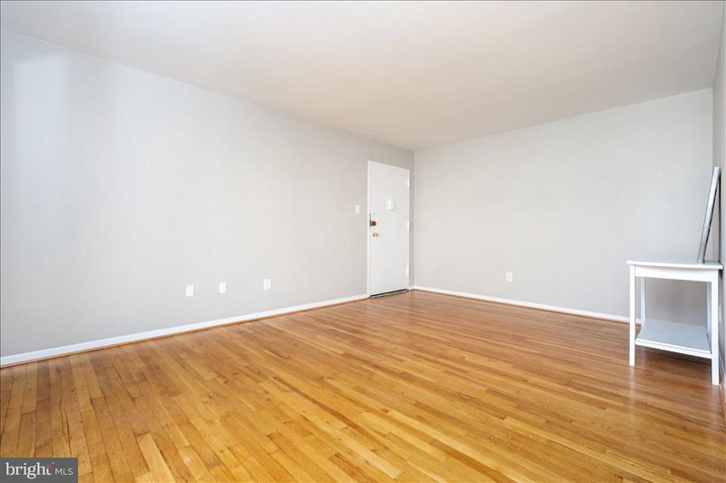 7054 Eastern Ave NW #304, Washington, DC 20012