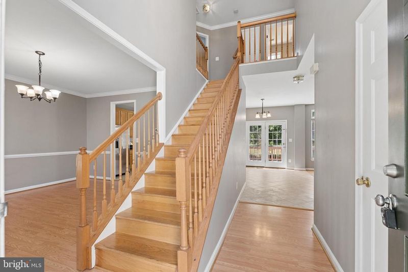 15121 Toccoa Ct, Gainesville, VA 20155