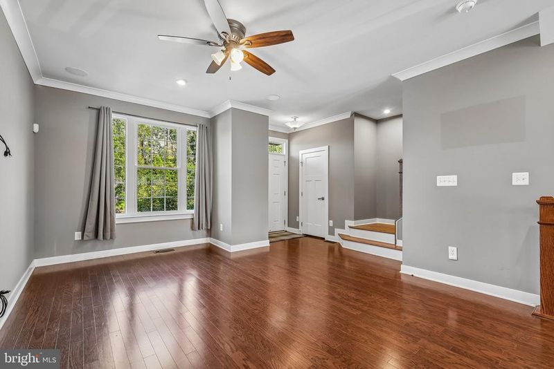 18002 Red Cedar Rd, Dumfries, VA 22026