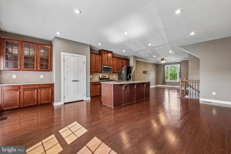 18002 Red Cedar Rd, Dumfries, VA 22026