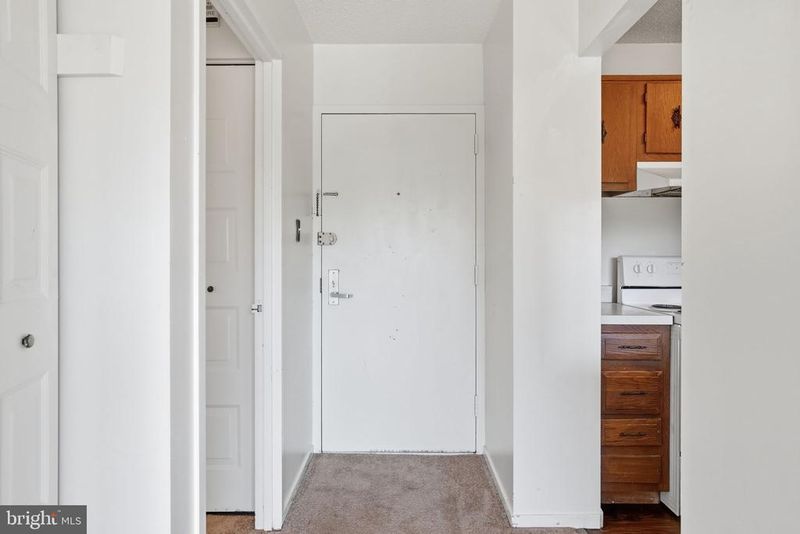 2311 Pimmit Dr #511E, Falls Church, VA 22043