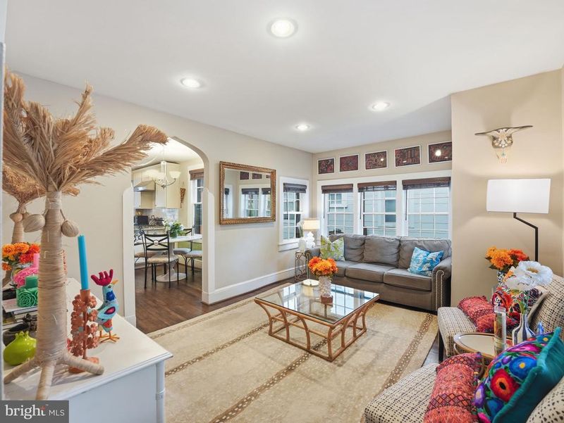 206 E Nelson Ave, Alexandria, VA 22301