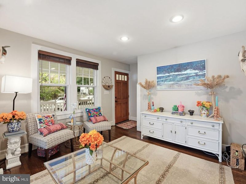 206 E Nelson Ave, Alexandria, VA 22301