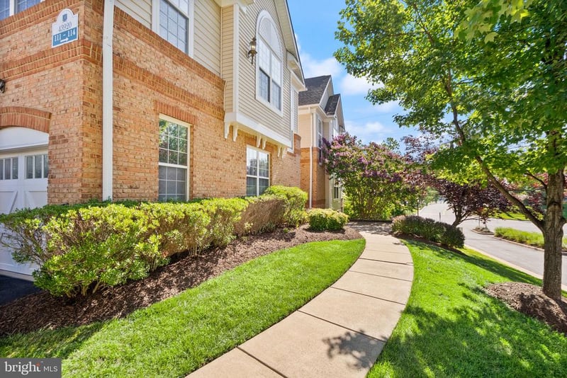 43920 Hickory Corner Ter #114, Ashburn, VA 20147