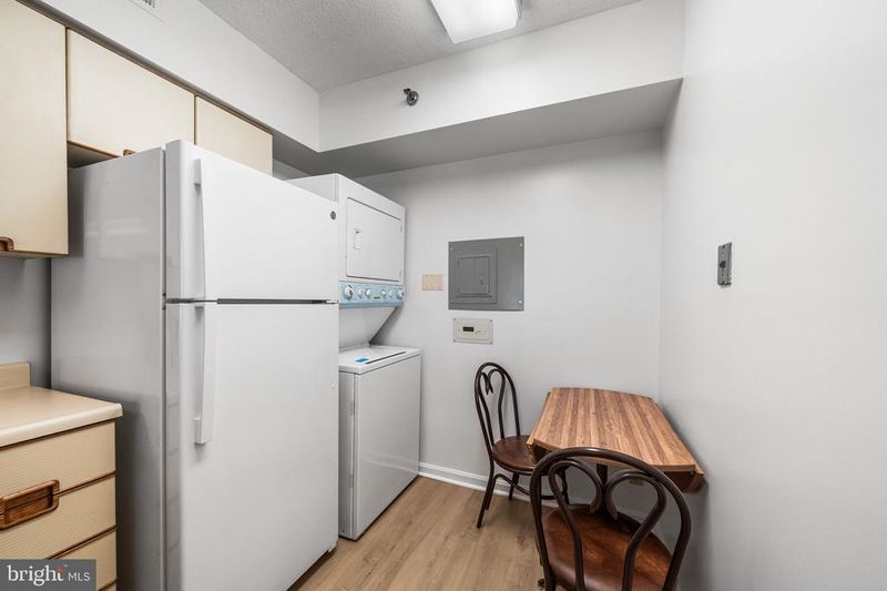 1805 Crystal Dr #315S, Arlington, VA 22202