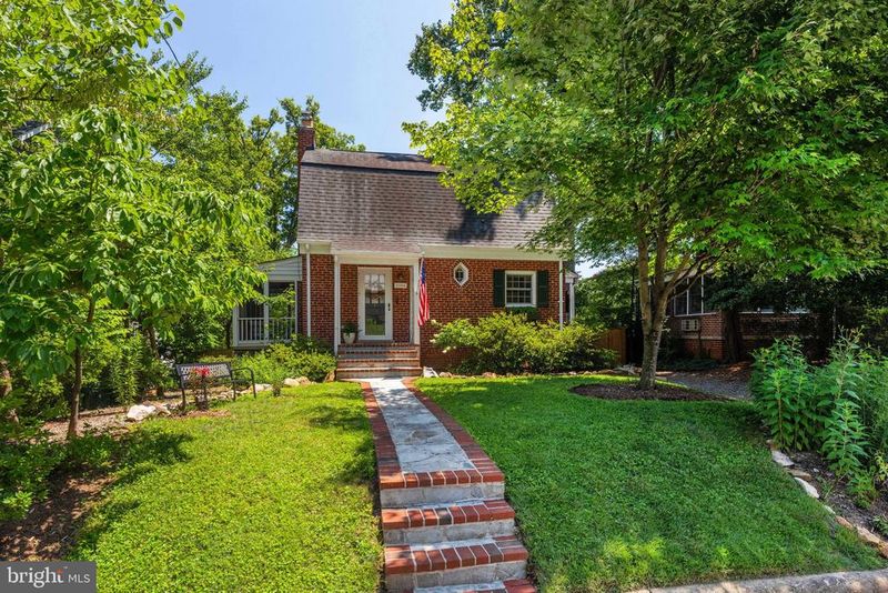 5706 9th Rd N, Arlington, VA 22205