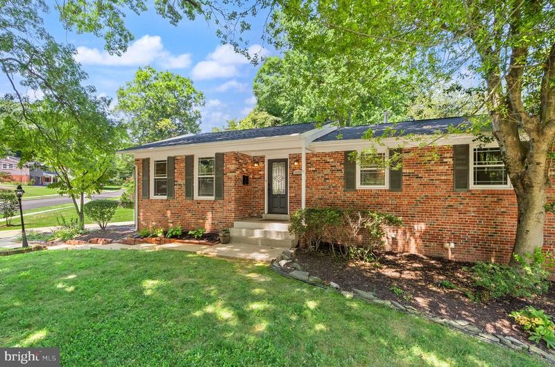 3231 Fair Woods Pw, Fairfax, VA 22030