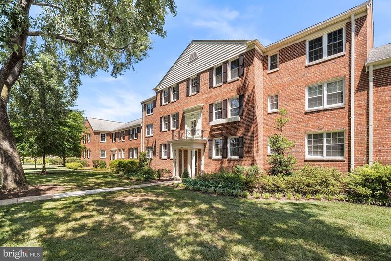 6617 E Wakefield Dr #B1, Alexandria, VA 22307