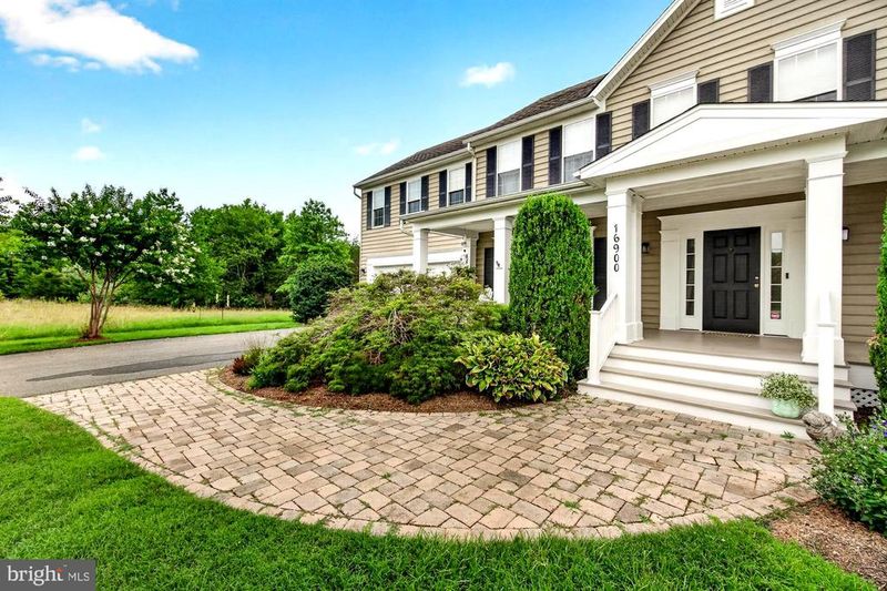 16900 Hillard St, Poolesville, MD 20837