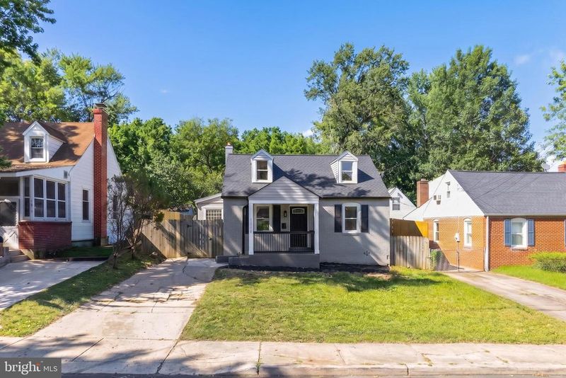 1014 Crawford Dr, Rockville, MD 20851