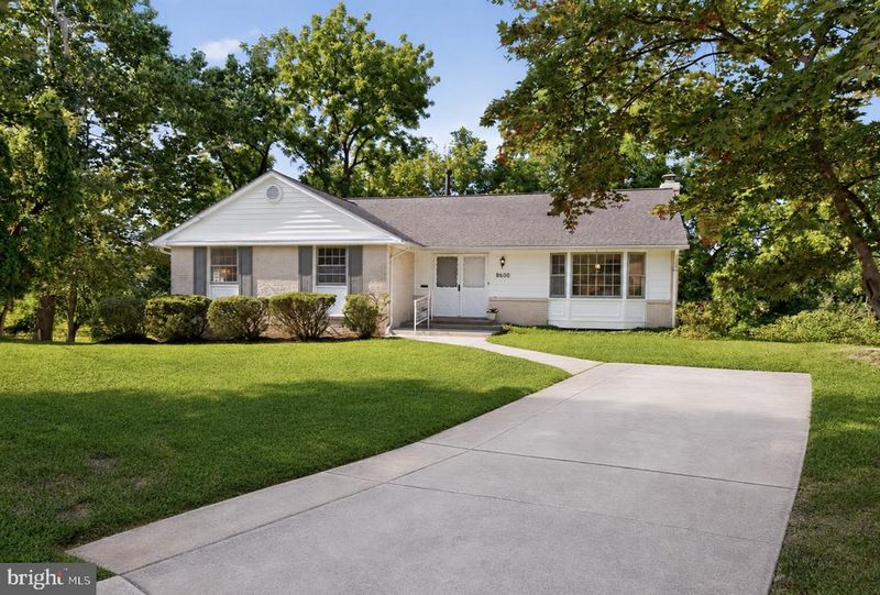 8600 Buckhannon Dr, Potomac, MD 20854