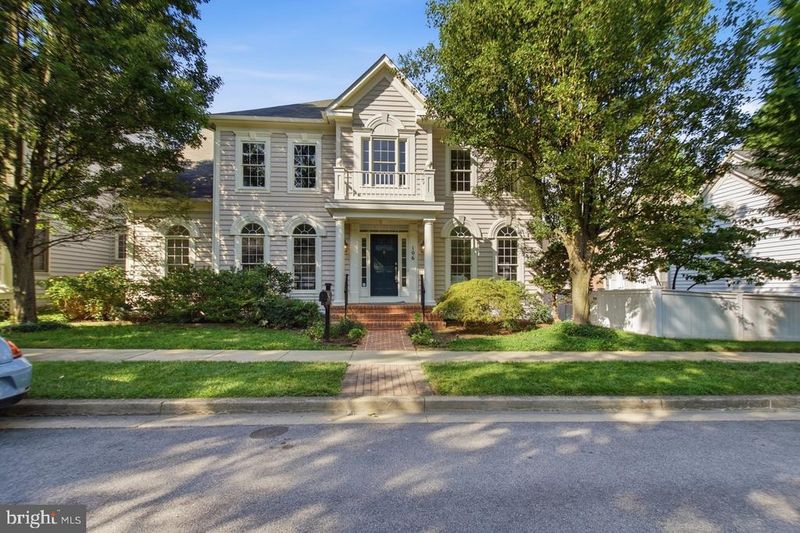106 Dunloggin Dr, Rockville, MD 20850