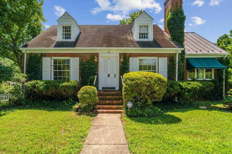 1011 W Nolcrest Dr, Silver Spring, MD 20903