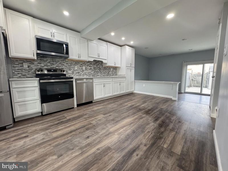 5817 Burke Manor Ct, Burke, VA 22015