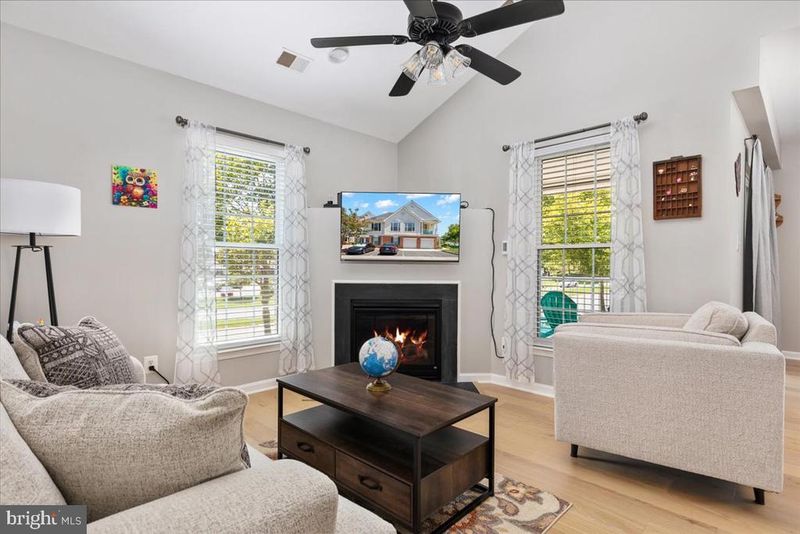 43134 Watercrest Sq #205, Chantilly, VA 20152