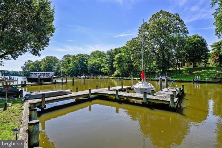 1898 Pleasant Plains Rd, Annapolis, MD 21409
